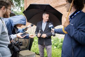 Odsłonięcie rybnickiego, herbowego szczupaka z brązu