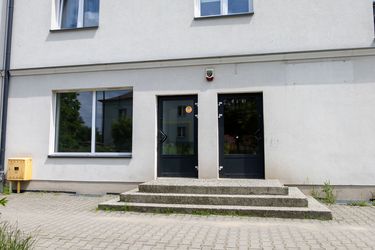 zdjęcie przedstawia witrynę sklepu