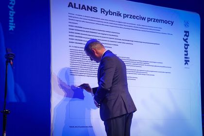 Niebieska Kampania przeciw przemocy 