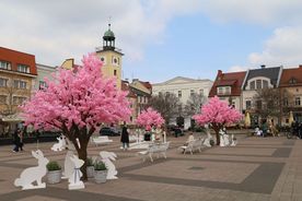 Wielkanocne ozdoby na rynku i rybnickich placach