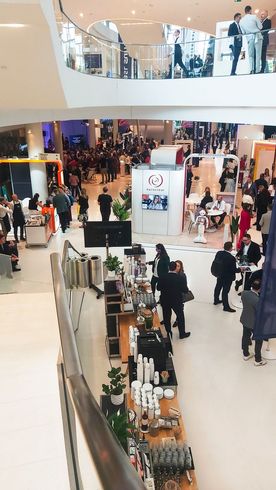 Rozmowy w ramach konferencji dot. nawiązywania relacji z organizacjami zrzeszającymi firmy z sektora dla biznesu