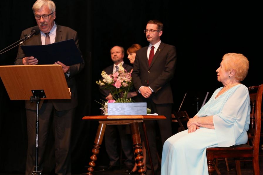 Odczytanie treści uchwały