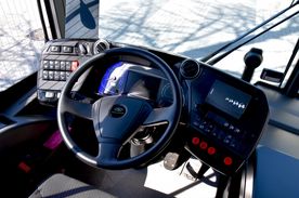 Kiedorwnica w szoferce autobusu miejskiego