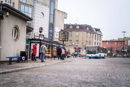 Wiaty i autobusy na rybnickim Placu Wolności