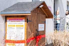 Otwarcie lodówki społecznej w Rybniku-NIewiadomiu