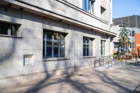 budynek nowej siedziby urzędu przy ul. Bolesława Chrobrego 8