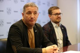 Piotr Kuczera - prezydent Rybnika, dr Michał Kwiatkowski - z Uniwersytetu Mikołaja Kopernika, kierownik studiów podyplomowych, Łukasz Karbowiński - dyrektor Rybnickich Służb Komunalnych i Oficer Rowerowy Miasta Rybnika.