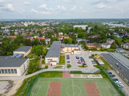 Rozbudowany budynek Zespołu Edukacyjno-Artystycznego „Przygoda”. 