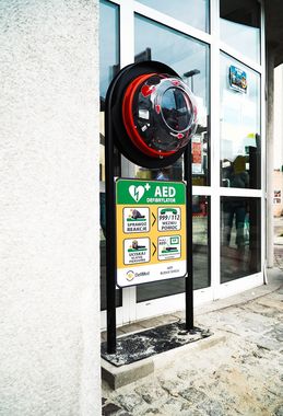 Defibrylator na przystanku
