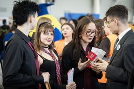 Młodzież na Targach Edukacji