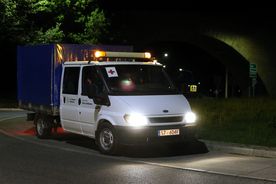 Osobowo-dostawczy Ford z pomocą humanitarną dla Ukrainy