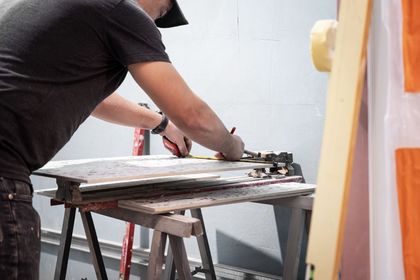 Prace remontowe i malarskie w pomieszczeniach powstającego Urban Labu