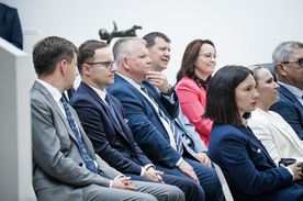 Przedstawiciele Miasta Rybnik oraz PGE, ORLEN Termika i PGNiG TERMIKA Energetyka Przemysłowa podpisują list intencyjny 