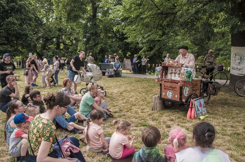 Raj NajNaj czyli Letnia Akademia Malucha - spektakl Teatru Miejsca
