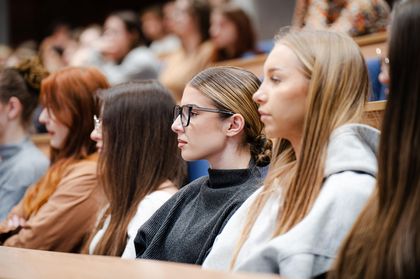 Zdjęcie przedstawia spotkanie na Kampusie.