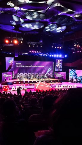 Rozmowy w ramach konferencji dot. nawiązywania relacji z organizacjami zrzeszającymi firmy z sektora dla biznesu