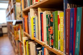 budynek domu kultury w Rybniku Boguszowicach i filli biblioteki nr 20