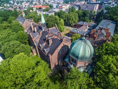 Kaplica i kompleks Juliusz w 2016 roku