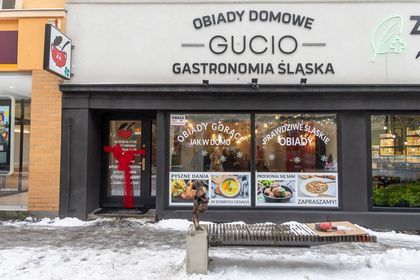 Figutka szczupaka z garnkiem do gotowania