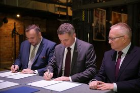 Podpisanie umowy i konferencja prasowa na terenie Zabytkowej Kopalni Ignacy