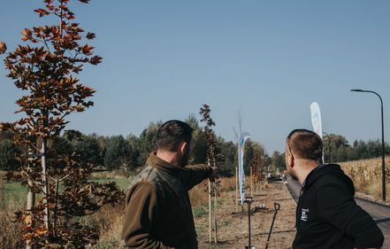 Akcja sadzenia 30 drzew z okazji 30-lecia obecności w Polsce firmy Purmo