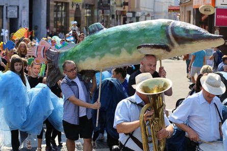 Festiwal z Ikrą 2016. Parada ryb. Fot. W. Troszka
