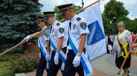 Procesja ulicami Rybnika z figurą świętego Antoniego - patrona miasta. 