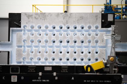 Zdjęcie przedstawia firmę Extral.