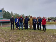 Służby w trakcie briefing prasowego