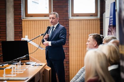 Zdjęcie przedstawia spotkanie na Kampusie.