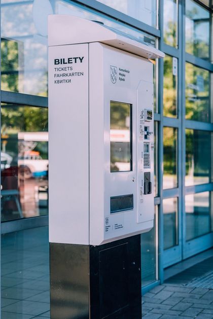 Biletomat na Dworcu Komunikacji Miejskiej w Rybniku