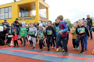 Uczestnicy plenerowego biegu