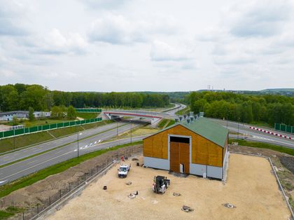 Drugi magazyn soli drogowej gotowy - to budynek o pojemności ok. 2000 ton na nowe zapasy soli przy Drodze Regionalnej, w okolicy Węzła Wodzisławska.