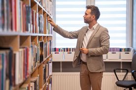 budynek domu kultury w Rybniku Boguszowicach i filli biblioteki nr 20