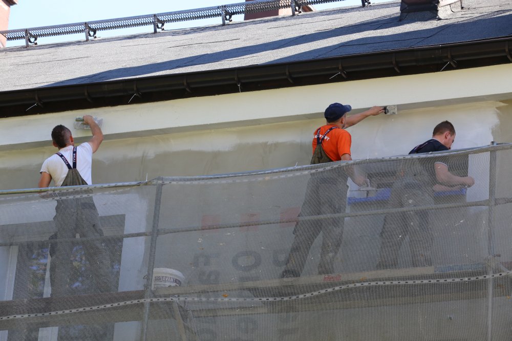 RemontyZGM Zgrzebnioka4 Modernizacja budynków administrowanych przez Zakład Gospodarki Mieszkaniowej – ul. Zgrzebnioka 4. Fot. W. Troszka